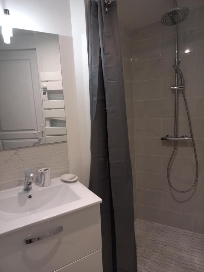 Appartement Studio Tt Confort Neuf Et Equipe à Noyon Extérieur photo